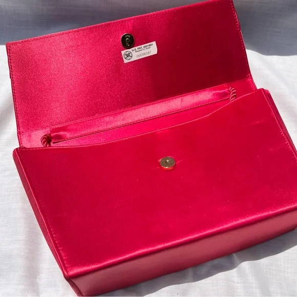 Elegant Red Satin Clutch with Bow - Picture 2 of 7